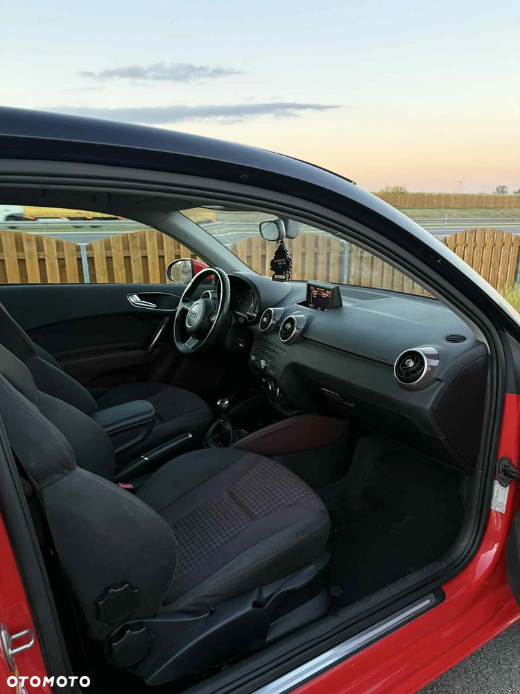 Audi A1 1.6 TDI admired - 11