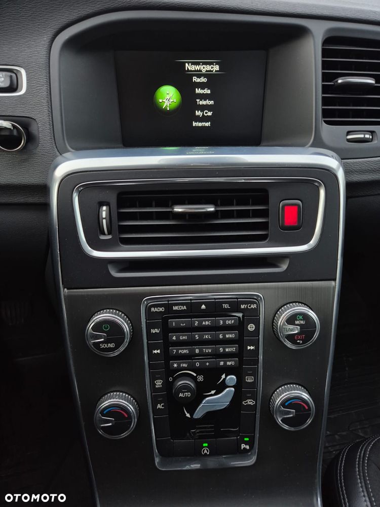 Volvo S60 D3 Momentum - 8