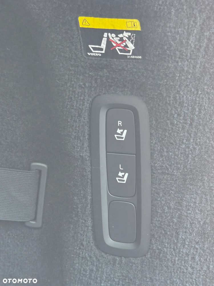 Volvo V90 D4 Momentum Pro - 15