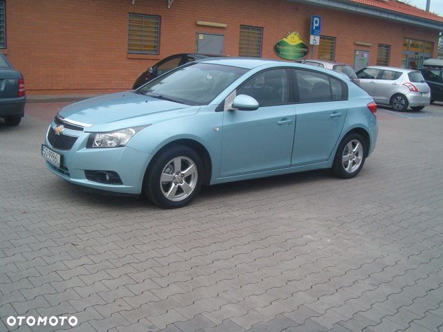Chevrolet Cruze - 1
