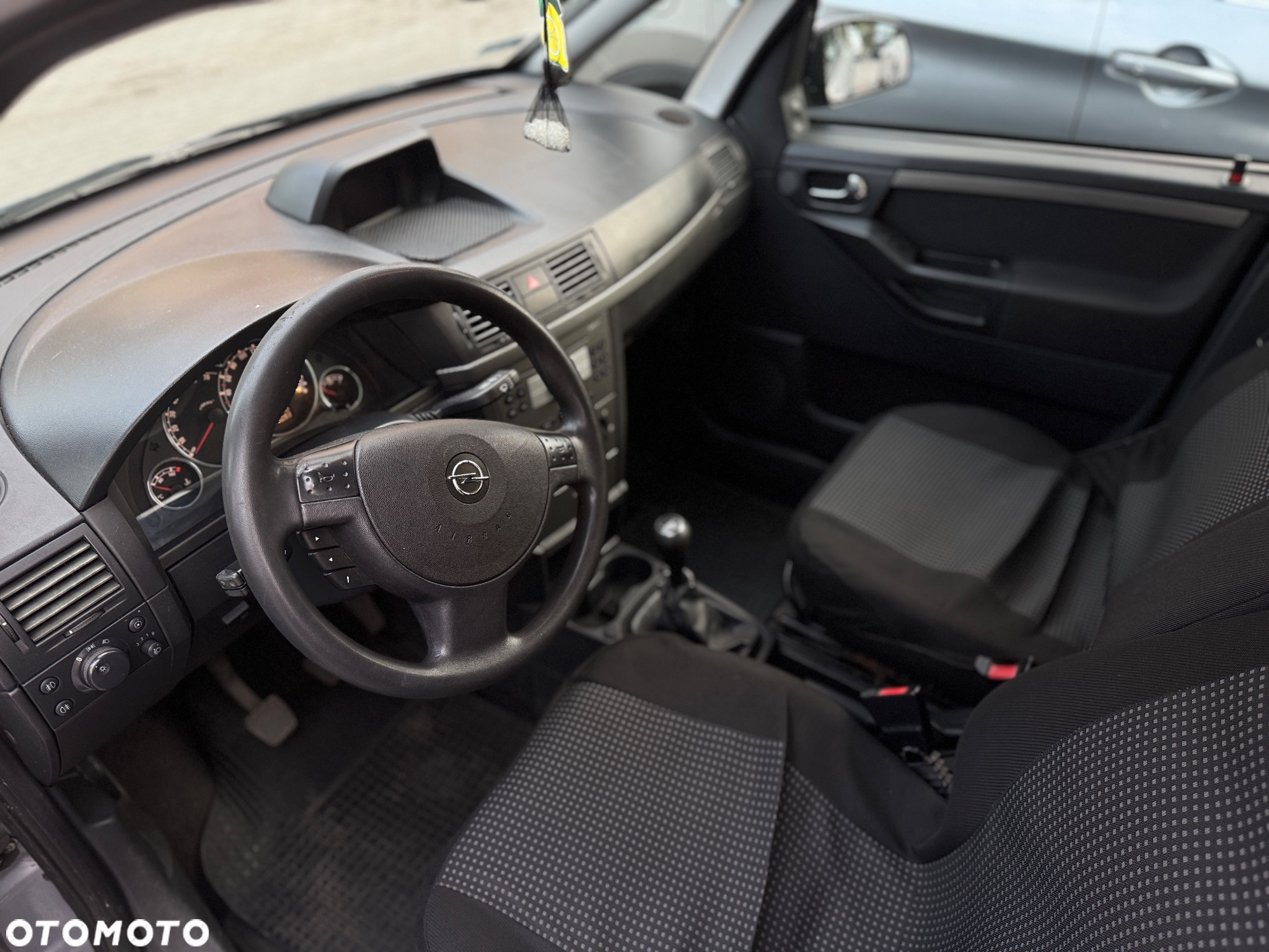 Opel Meriva 1.6 Enjoy - 11