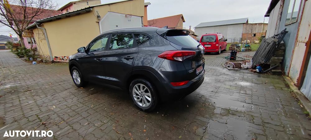 Hyundai Tucson blue 1.6 GDi 2WD Navi - 6
