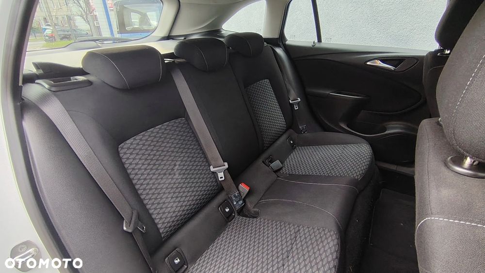 Opel Astra - 12