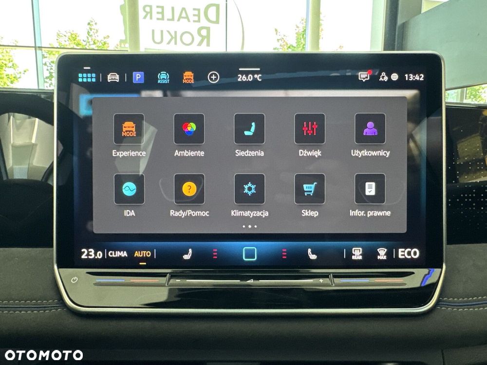 Volkswagen Tiguan - 38