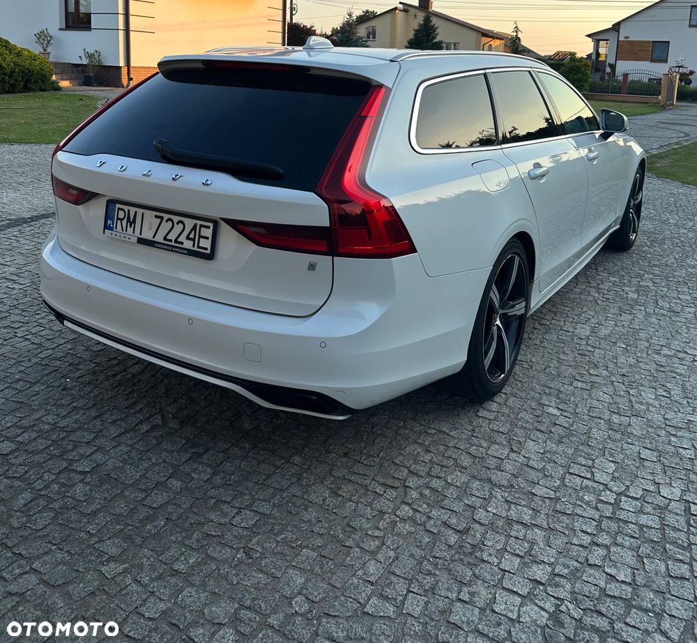 Volvo V90 D3 R-Design - 16