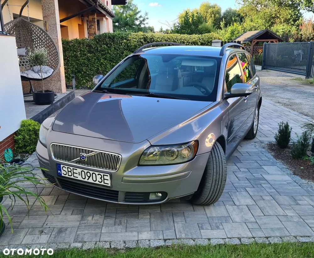 Volvo V50 - 1