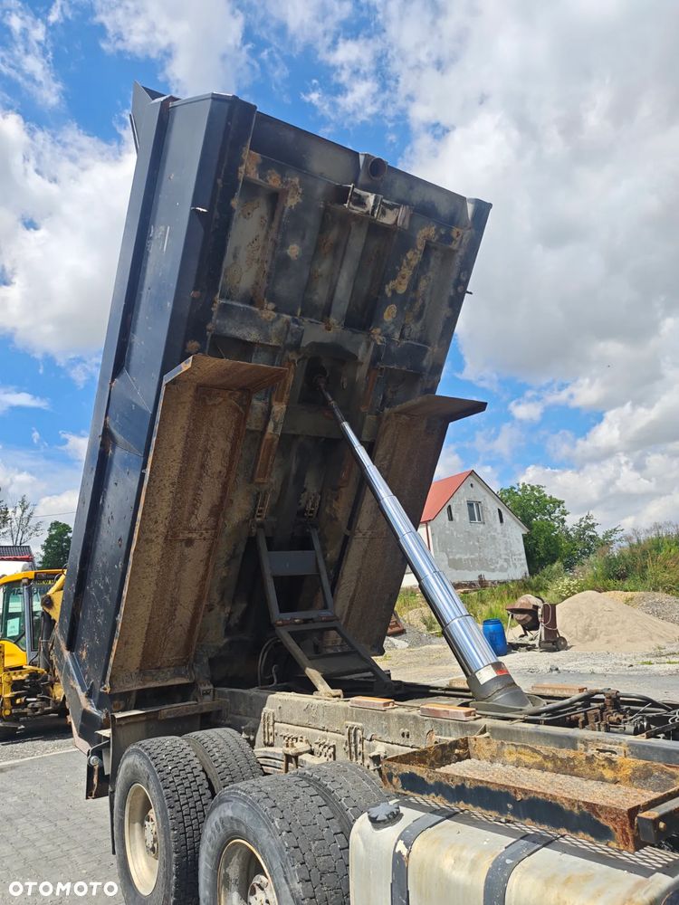 Volvo FH 6x4 - 12