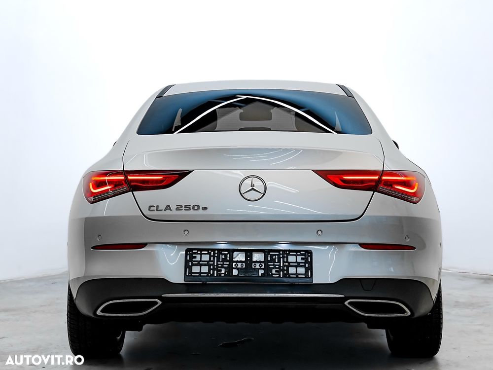 Mercedes-Benz CLA 250 e 8G-DCT - 7
