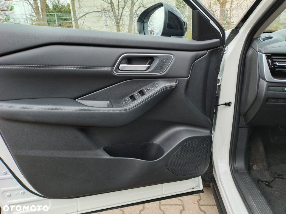 Nissan X-Trail - 10