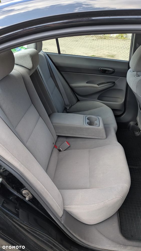 Honda Civic 1.8 Comfort - 16