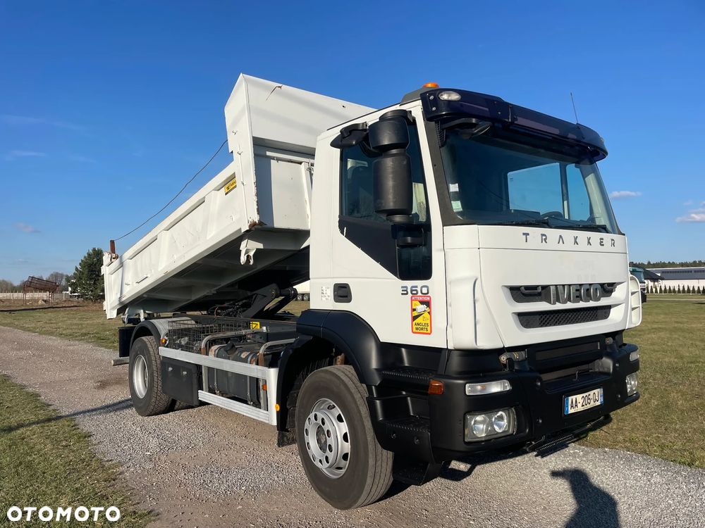 Iveco TRAKKER 360 - 1