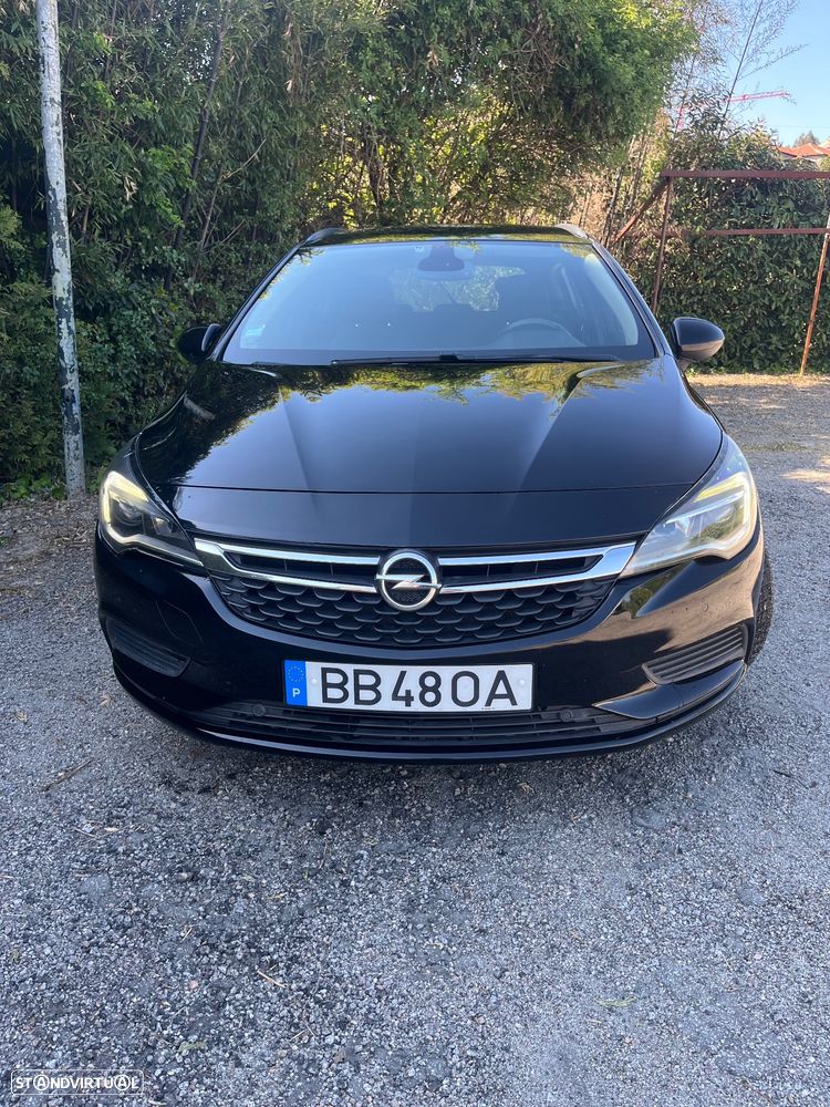 Opel Astra Caravan - 1