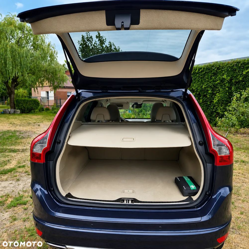 Volvo XC 60 D4 Drive-E Momentum - 9