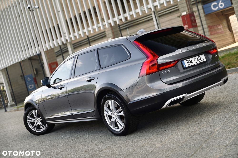 Volvo V90 Cross Country D4 AWD Geartronic - 2