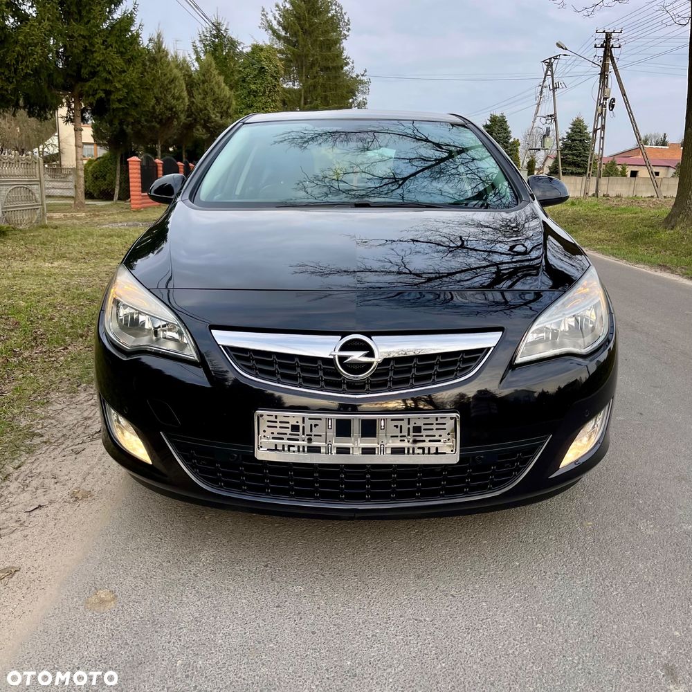 Opel Astra 1.4 Turbo Exklusiv - 4