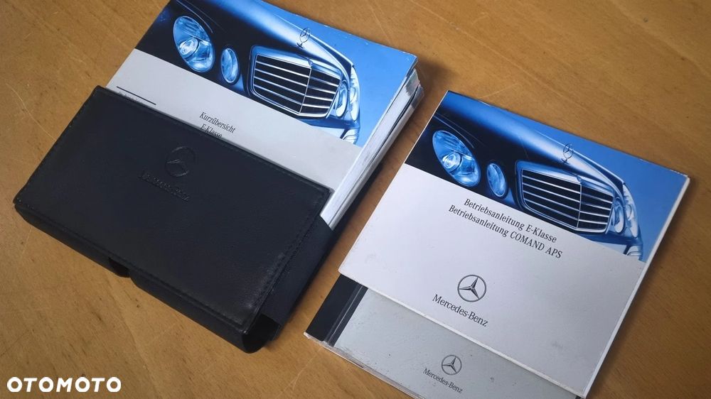 Mercedes-Benz Klasa E 320 CDI 7G-TRONIC Elegance - 19