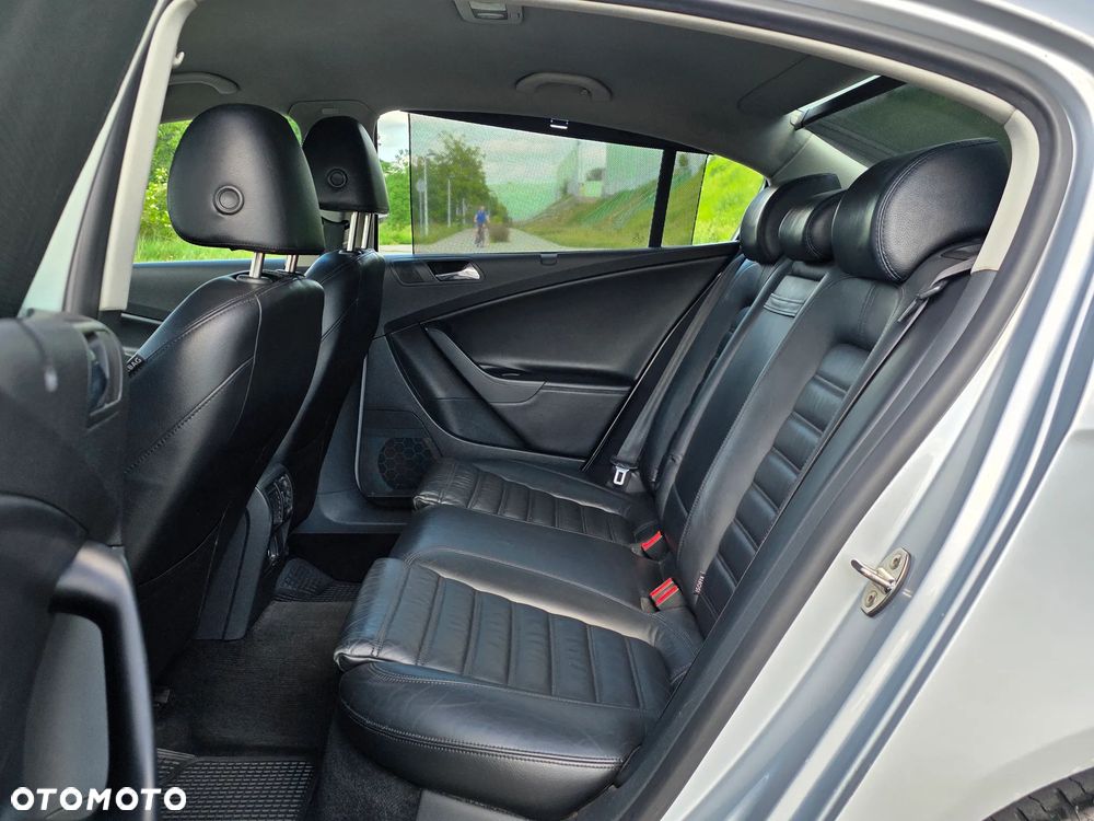 Volkswagen Passat 2.0 TSI Automatik Highline - 23