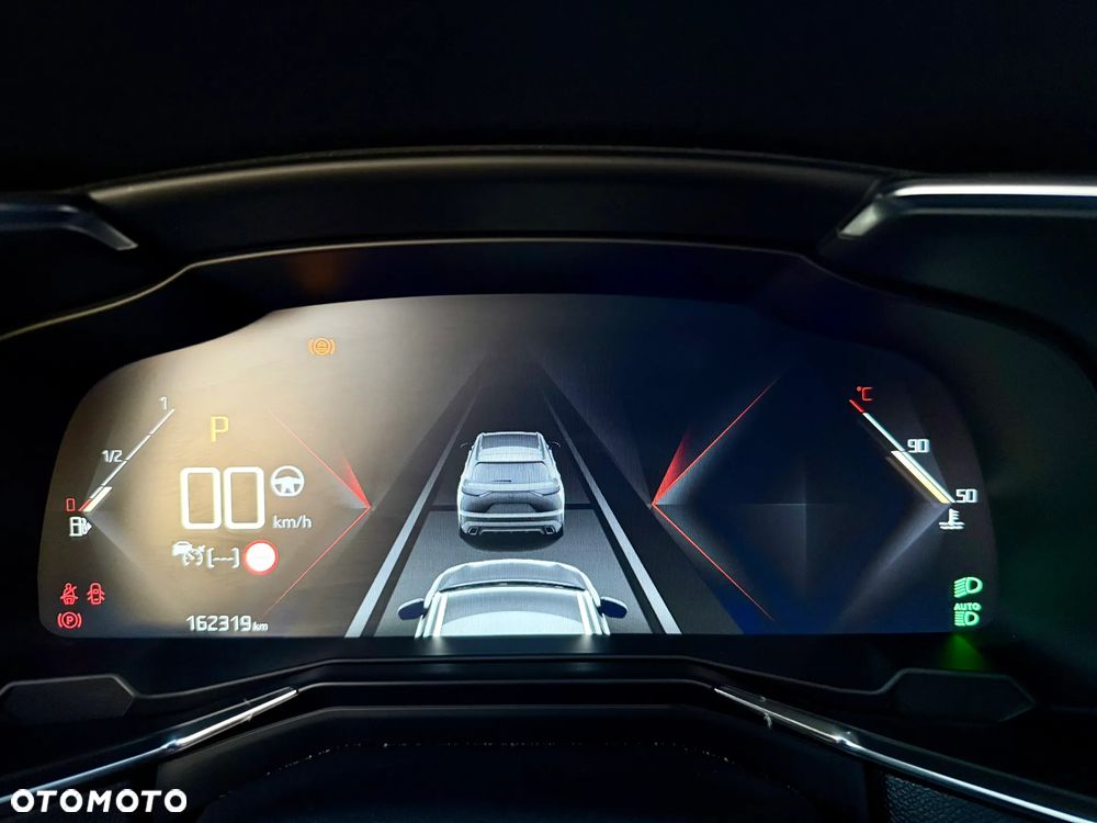 DS Automobiles DS 7 Crossback 2.0 BlueHDi Performance Line + - 39