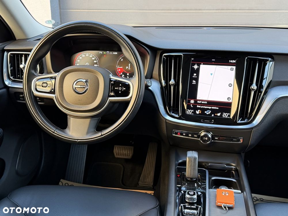 Volvo V60 B4 D Geartronic Momentum Pro - 11