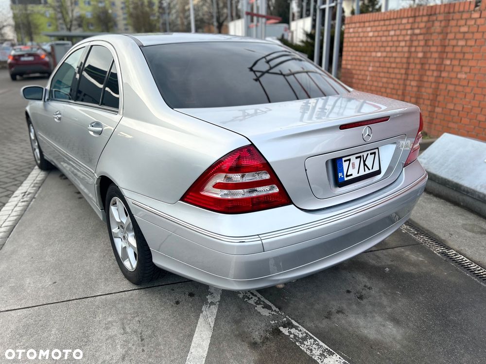 Mercedes-Benz Klasa C 280 4Matic Automatik Avantgarde - 20