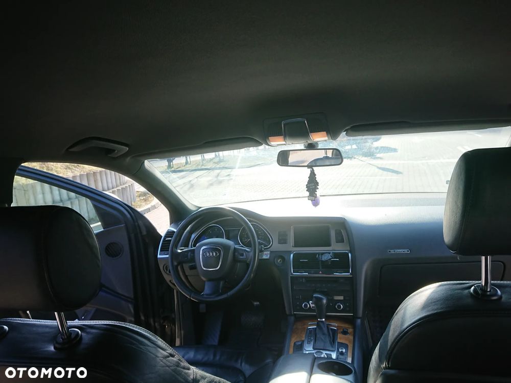 Audi Q7 - 17