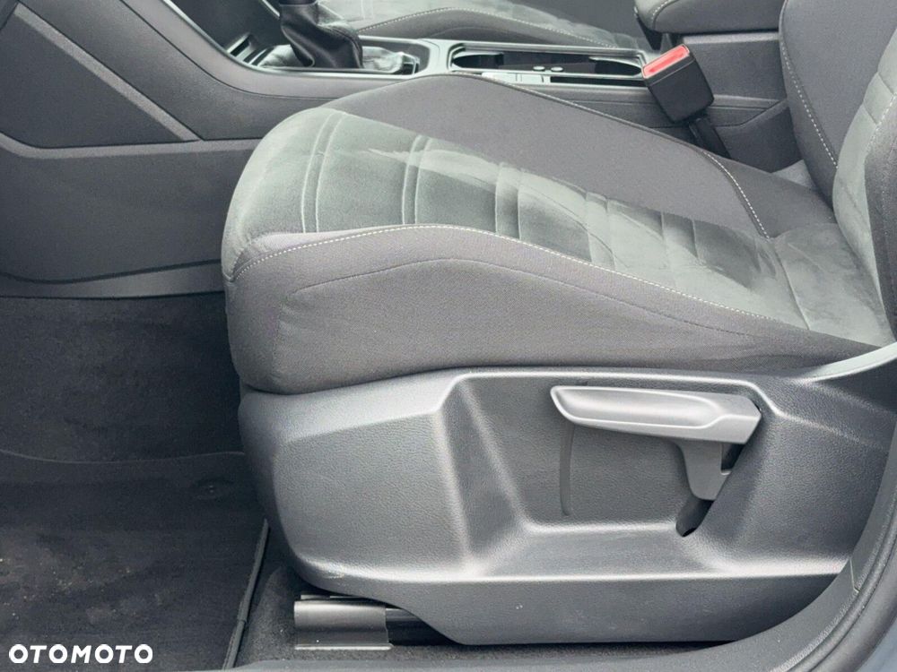 Volkswagen Touran 2.0 TDI BMT Highline DSG - 28