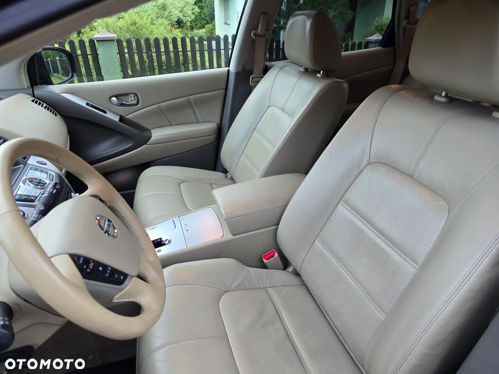 Nissan Murano 2.5 D Premium - 21