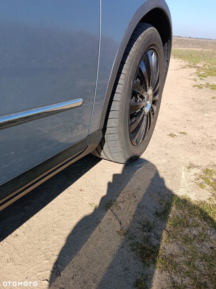Volkswagen Passat 2.0 TDI Trendline - 5