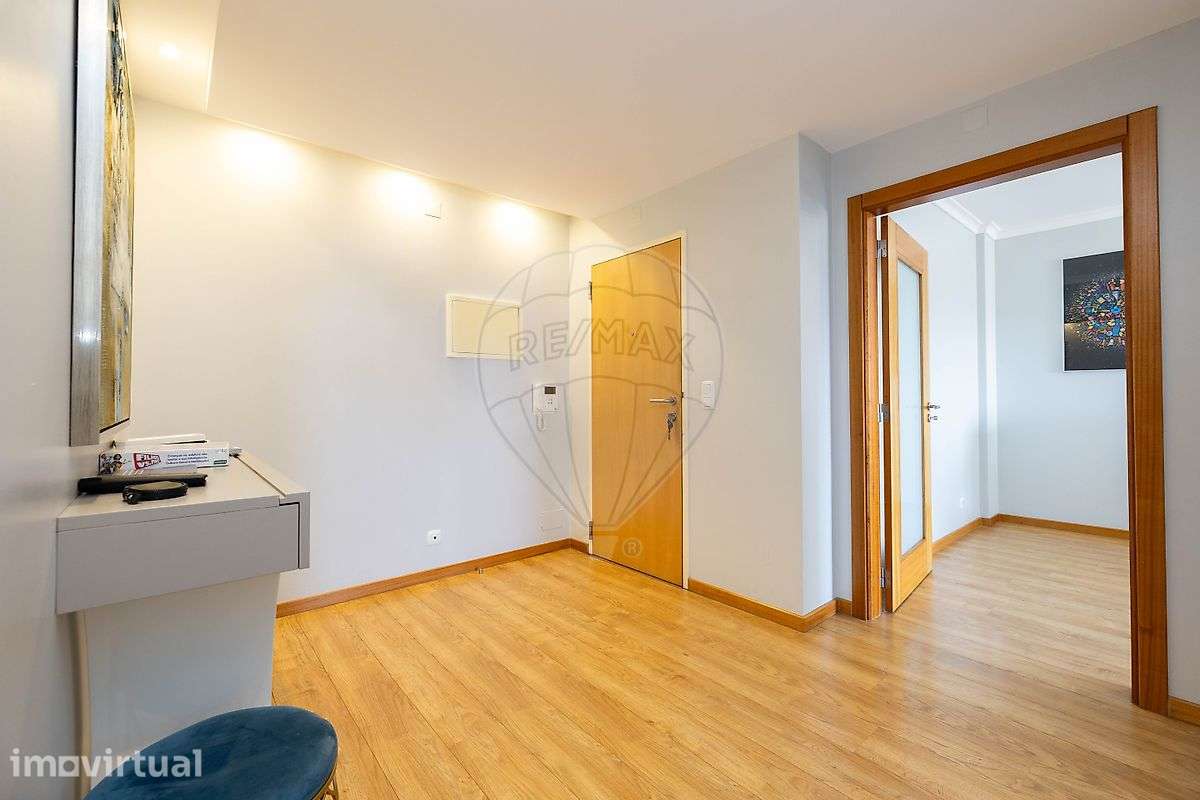 Apartamento T3 para arrendamento - Grande imagem: 2/28