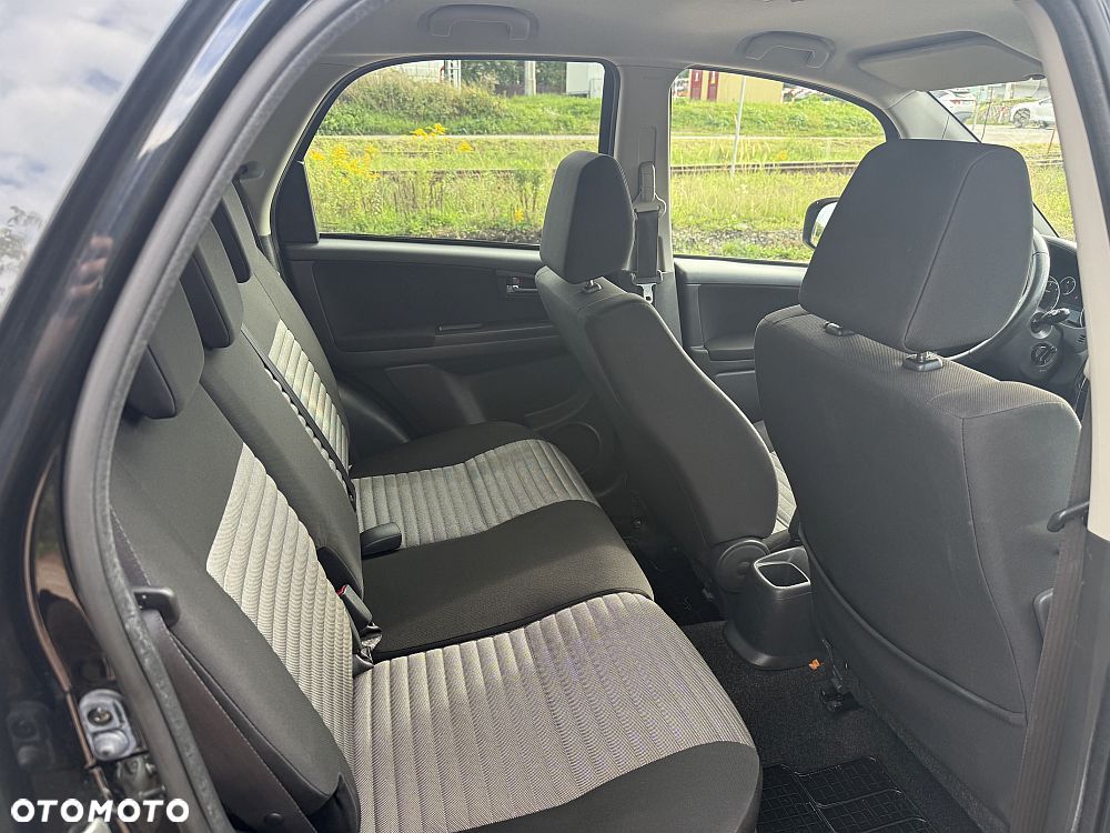 Fiat Sedici 2.0 Multijet DPF 4x4 Emotion - 6
