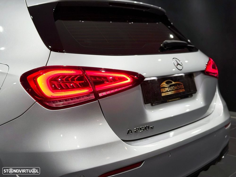 Mercedes-Benz A 250 - 12