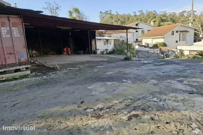 Terreno para estaleiro com contentores - Grande imagem: 3/12