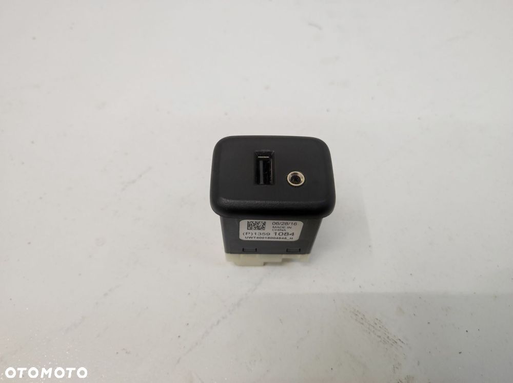 gniazdo złącze port usb aux opel mokka x lift - 1
