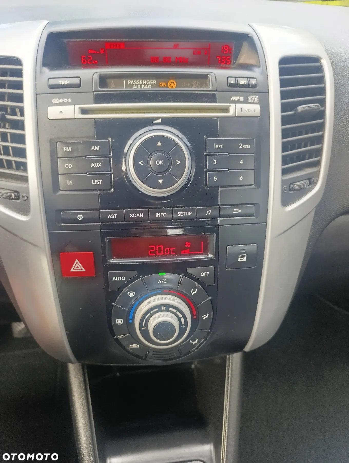 Kia Venga 1.4 CVVT Business Line - 12