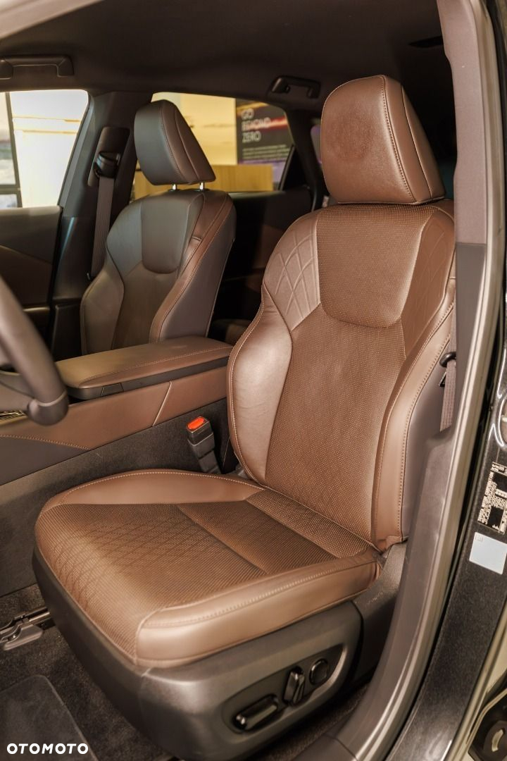 Lexus RX - 7