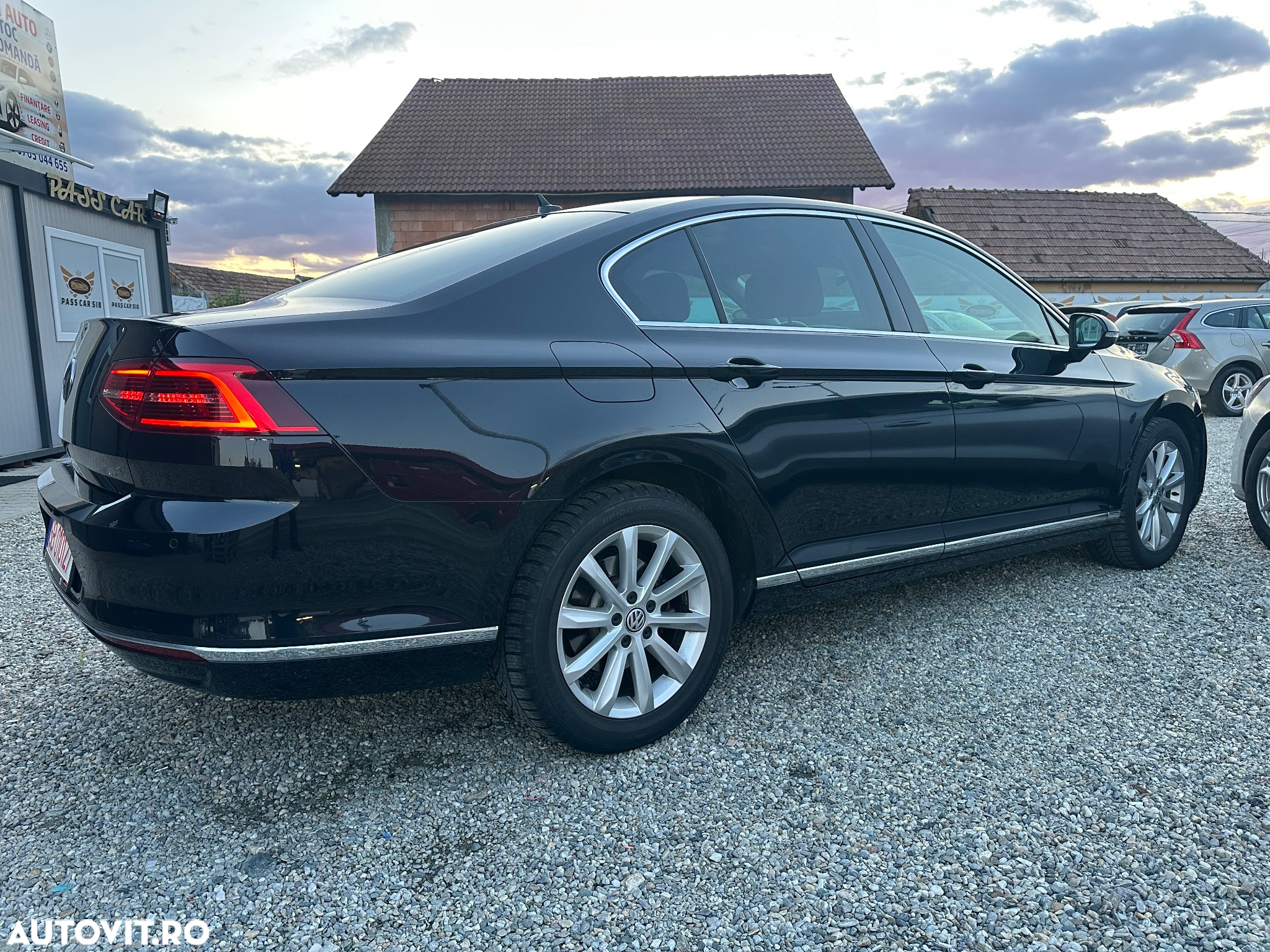 Volkswagen Passat 2.0 TDI (BlueMotion Technology) DSG Highline - 4