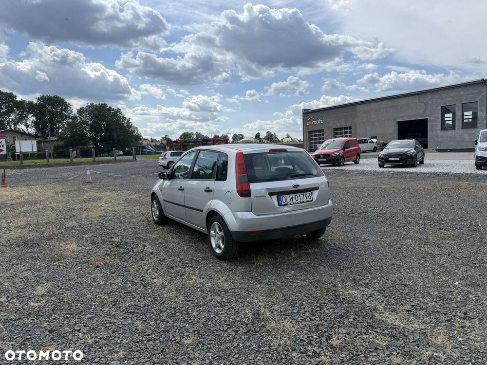 Ford Fiesta - 6