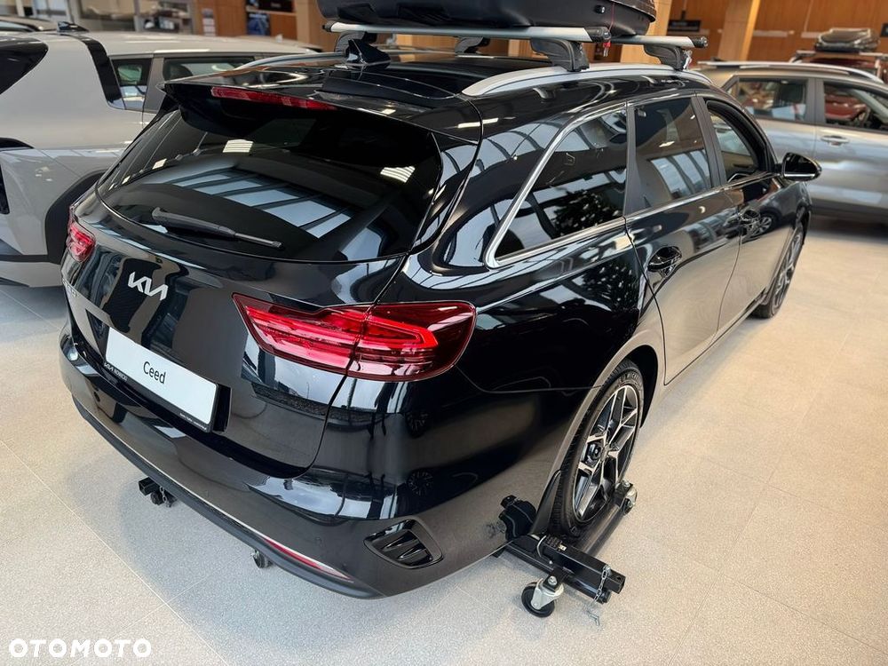 Kia Ceed - 4