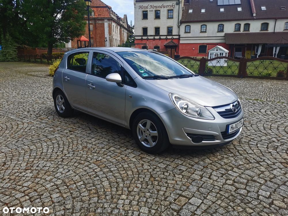 Opel Corsa 1.4 16V Satellite - 2