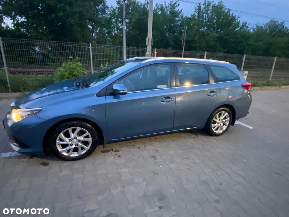 Toyota Auris 1.6 D-4D Comfort - 28