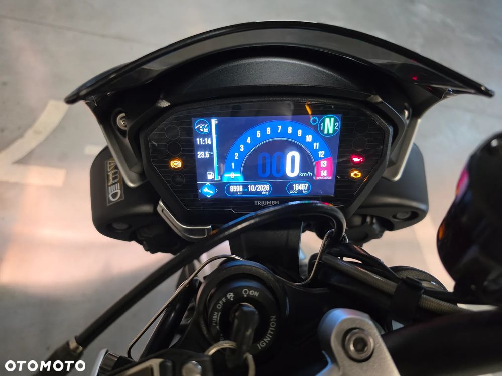 Triumph Street Triple - 20