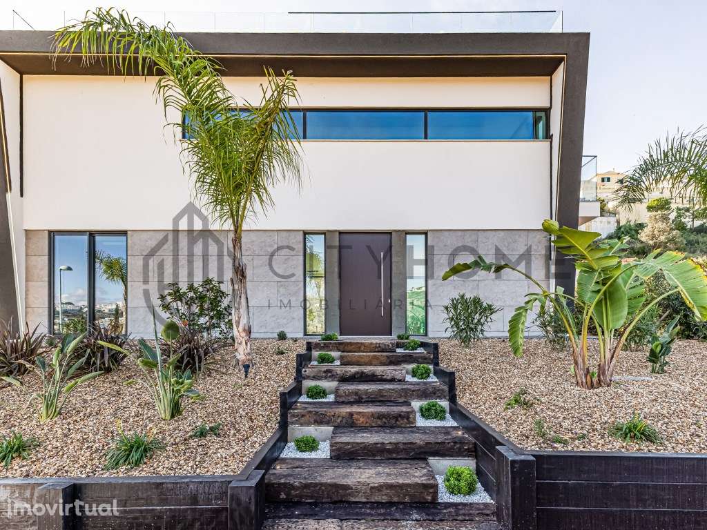 Moradia T4 Isolada com Piscina - Grande imagem: 3/60