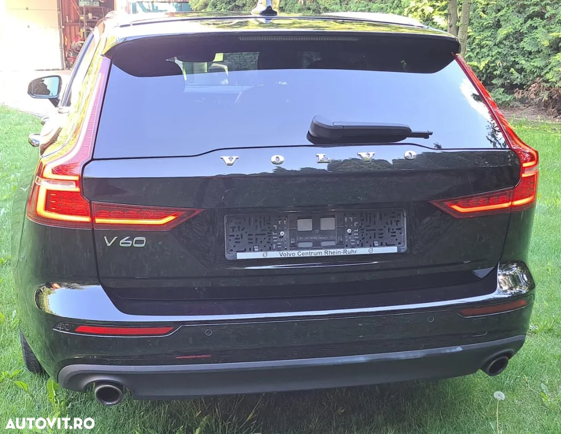 Volvo V60 T4 Momentum Pro - 11