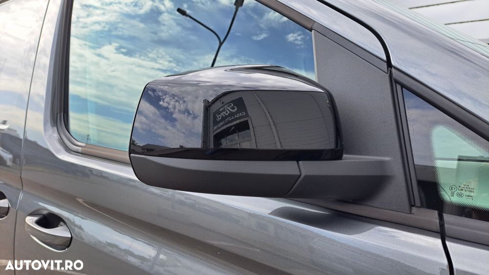 Ford TRANSIT CONNECT VAN L2 LIMITED PHEV - 18