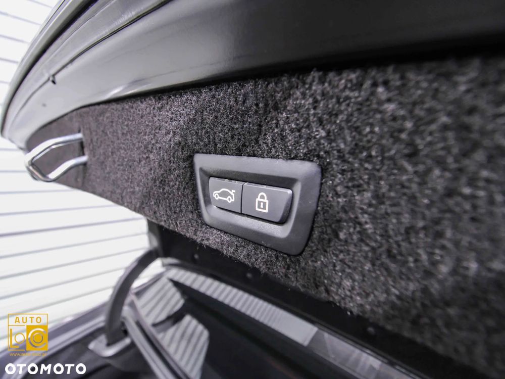 BMW Seria 7 750Ld xDrive - 14