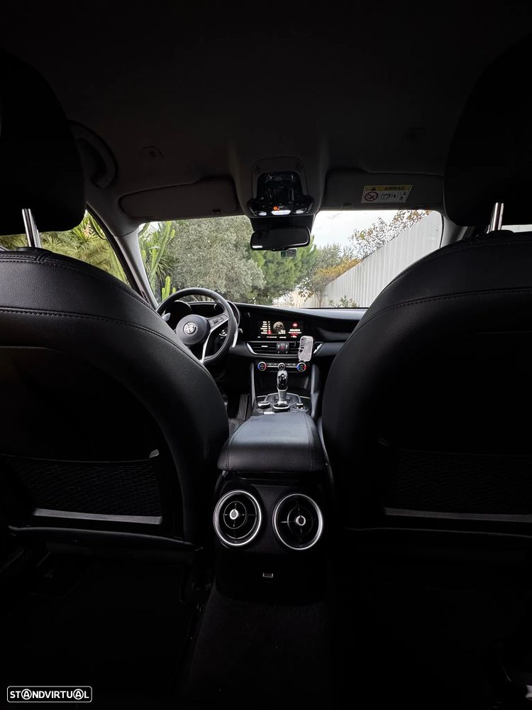 Alfa Romeo Giulia 2.2 D Super AT8 - 17