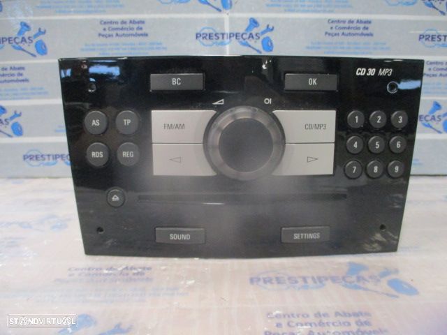 Radios 13289927 497316088 OPEL CORSA D 2010 1.3 CDTI 95CV 5P CINZA ORIGINAL DELPHI  CD30MP3 DANIFICADO - 1