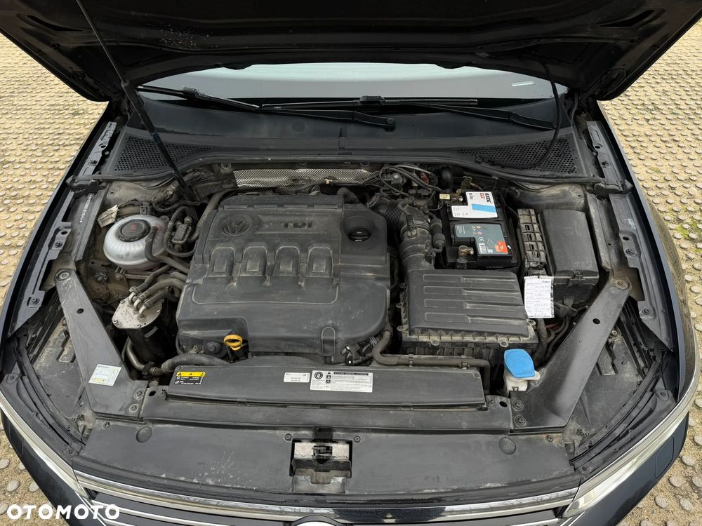 Volkswagen Passat 2.0 TDI BMT Highline DSG7 - 38