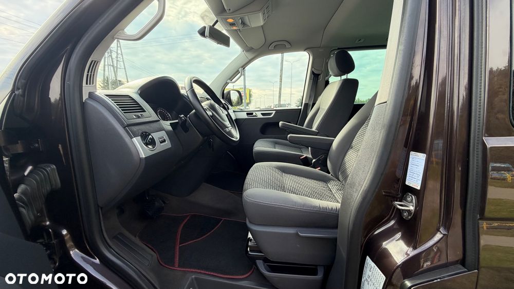 Volkswagen Multivan - 8