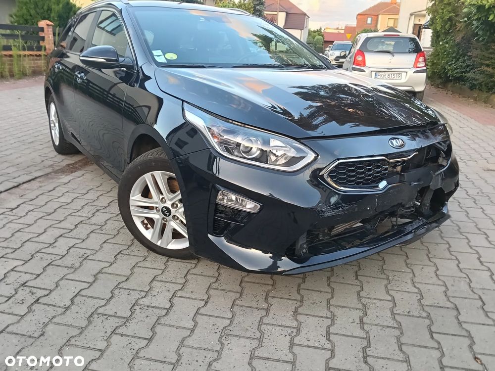 Kia Ceed - 17